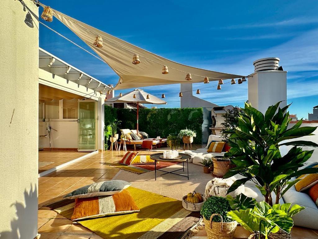 Апартаменты 2 Bed Penthouse With Sea View Торремолинос Экстерьер фото